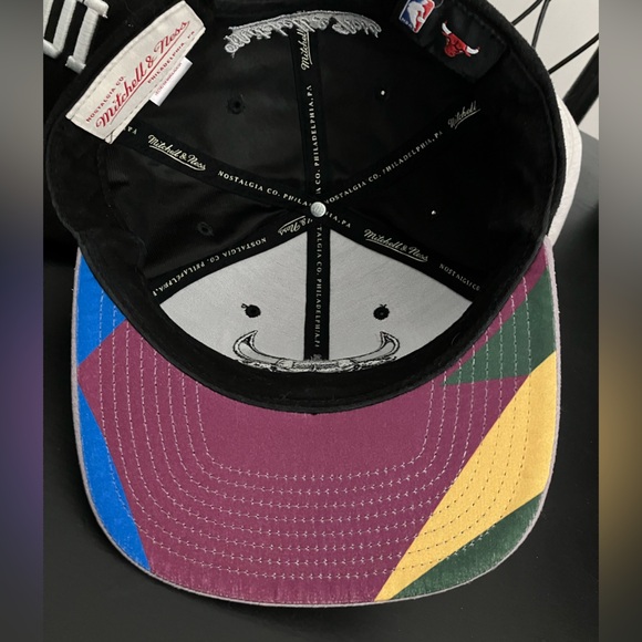 Lot of 5 Chicago Bulls SnapBack Caps Hats! Mitchell + Ness New Era Jordan Nike - Picture 7 of 16